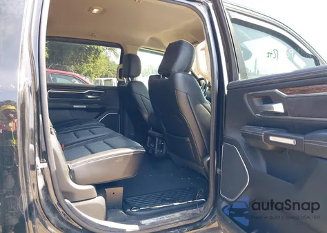 2020 Ram 1500 Laramie из США, поврежденный, VIN 1C6SRFJM5LN302501